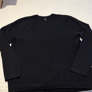 Black men’s lululemon sweater XL